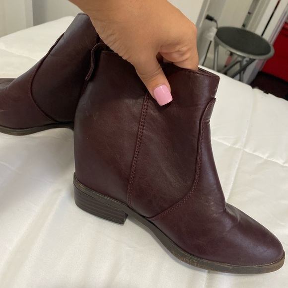 Forever 21 Boots - Picture 3 of 4